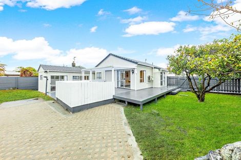 Photo of property in 3/4 Gibbs Road, Manurewa, Auckland, 2102