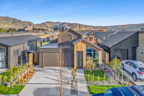 Photo of property in 38 Bragato Way, Cromwell, 9310