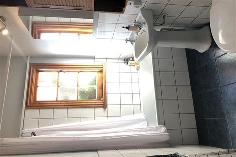 Photo of property in 129 Chaucer Road, Hospital Hill, Napier, 4110