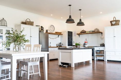 Photo of property in 1470 Oneriri Road, Kaiwaka, 0573