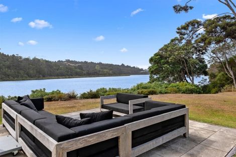 Photo of property in 34 Kingfisher Grove, Greenhithe, Auckland, 0632