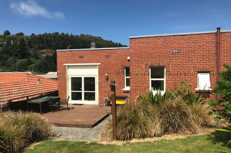 Photo of property in 18 Frasers Road, Glenross, Dunedin, 9011