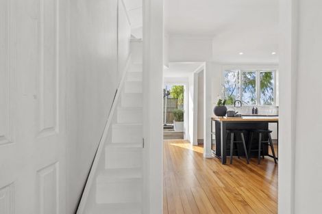 Photo of property in 23b Church Street, Northcote Point, Auckland, 0627