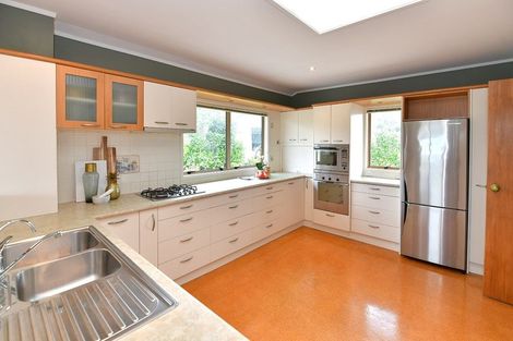 Photo of property in 1/9 Taumata Road, Castor Bay, Auckland, 0620