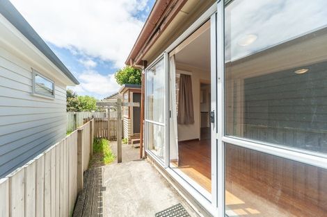 Photo of property in 34 Allington Road, Karori, Wellington, 6012