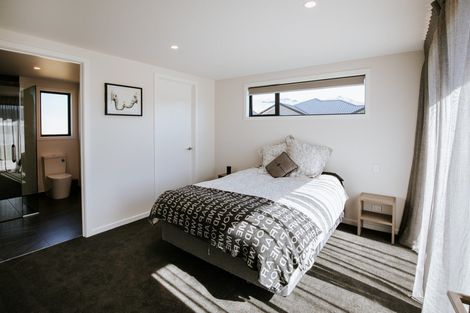 Photo of property in 19 Pounamu Avenue, Albert Town, Wanaka, 9305