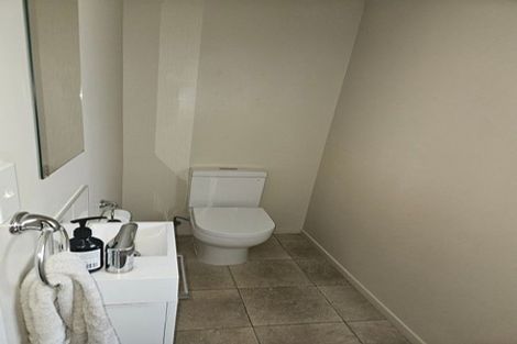 Photo of property in 15 Cantua Close, Totara Heights, Auckland, 2105