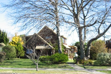 Photo of property in 28 Durham Drive, Havelock North, 4130