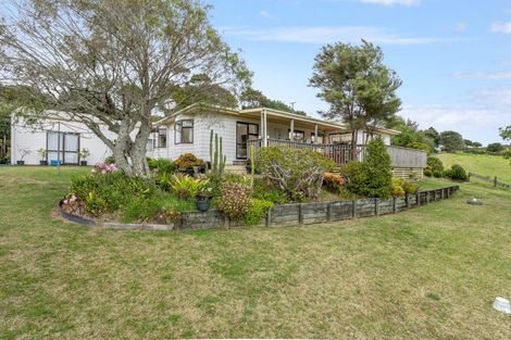 Photo of property in 224 Rimmer Road, Helensville, 0875