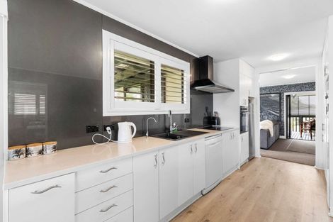 Photo of property in 41 Riverside Drive, Waiuku, 2123