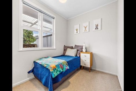 Photo of property in 37b Cobham Crescent, Kelston, Auckland, 0602