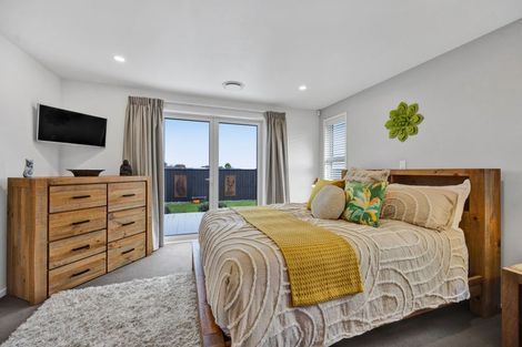 Photo of property in 16 Jules Crescent, Bell Block, New Plymouth, 4312