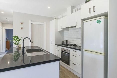 Photo of property in 5 Manatu Lane, Inglewood, 4330