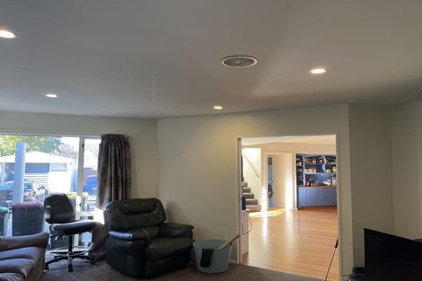 Photo of property in 204 Avonhead Road, Avonhead, Christchurch, 8042