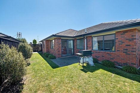 Photo of property in 66 Shillingford Boulevard, Rolleston, 7615