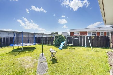 Photo of property in 51 Rhonda Avenue, Deanwell, Hamilton, 3206