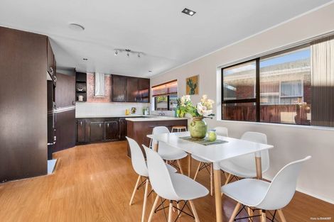 Photo of property in 12 Tate Grove, Half Moon Bay, Auckland, 2012