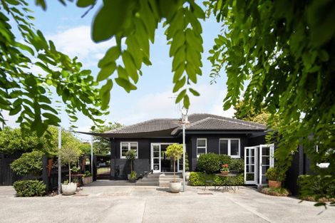 Photo of property in 27 Alfred Street, Fairfield, Hamilton, 3214