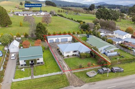 Photo of property in 16 Alfredton Road, Eketahuna, 4900
