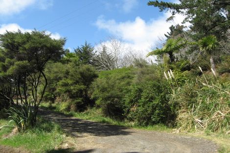 Photo of property in 136 Bethells Road, Waitakere, Henderson, 0781