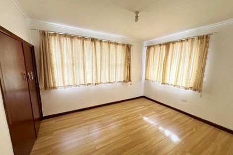 Photo of property in 1/204 Edmonton Road, Te Atatu South, Auckland, 0610