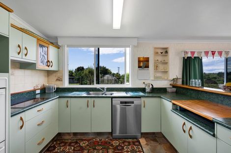 Photo of property in 14 Ngapapa Street, Urenui, 4375