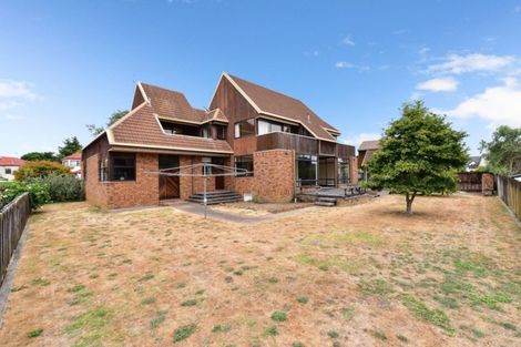 Photo of property in 44 Delamare Road, St Andrews, Hamilton, 3200