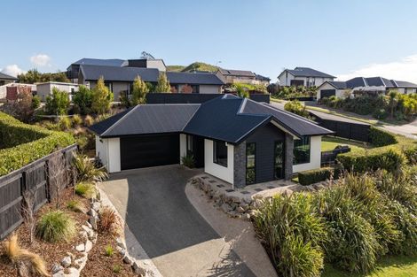 Photo of property in 2 Woolshed Drive, Stoke, Nelson, 7011