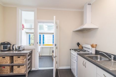 Photo of property in 3/27 Grass Street, Roseneath, Wellington, 6011