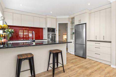 Photo of property in 11 Muritai Crescent, Havelock North, 4130