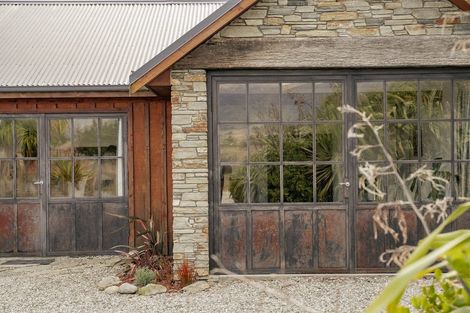 Photo of property in 66 Te Awa Road, Albert Town, Wanaka, 9382