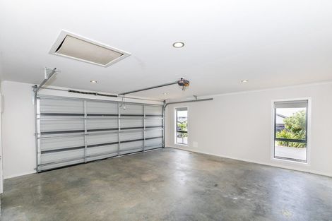 Photo of property in 18 Patatee Terrace, Baverstock, Hamilton, 3200