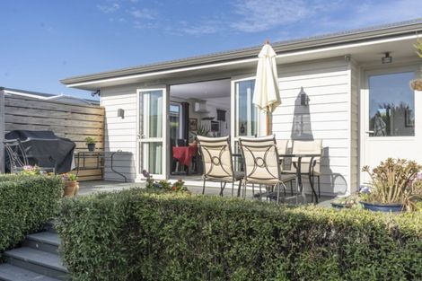 Photo of property in 25 Tuscan Lane, Martinborough, 5711