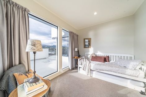 Photo of property in 5 Bowsprit Way, Whitby, Porirua, 5024