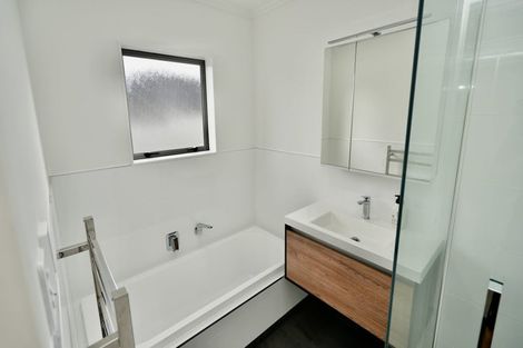 Photo of property in 27 Rosalie Terrace, Kelvin Grove, Palmerston North, 4414
