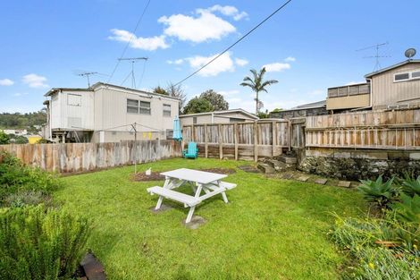 Photo of property in 25 Penton Road, Stanmore Bay, Whangaparaoa, 0932