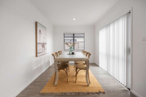 Photo of property in 32 Marion Crescent, Papamoa Beach, Papamoa, 3118