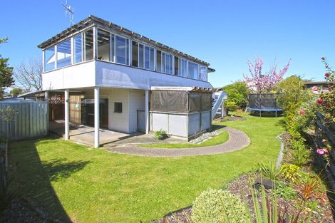 Photo of property in 2 Kapua Place, Taupo, 3330