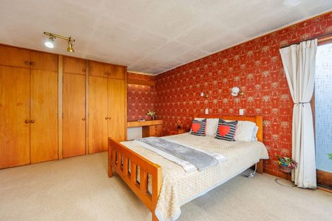 Photo of property in 41 Fitzherbert Avenue, West Harbour, Auckland, 0618