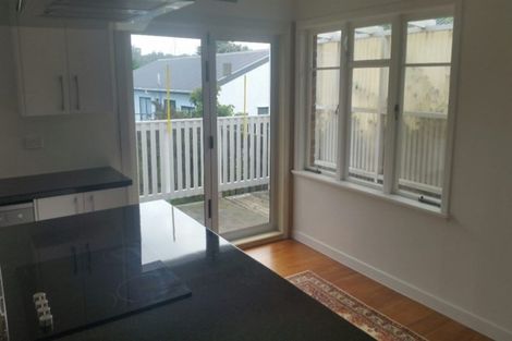 Photo of property in 176 Beach Haven Road, Beach Haven, Auckland, 0626
