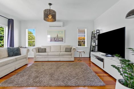 Photo of property in 64 Tirimoana Road, Te Atatu South, Auckland, 0602