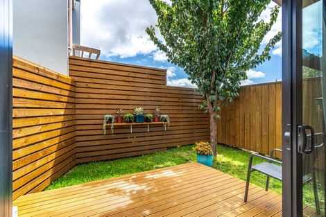 Photo of property in 52 Koro Lane, Mangere Bridge, Auckland, 2022