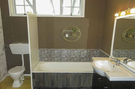 Photo of property in 19 Albert Street, Gladstone, Invercargill, 9810