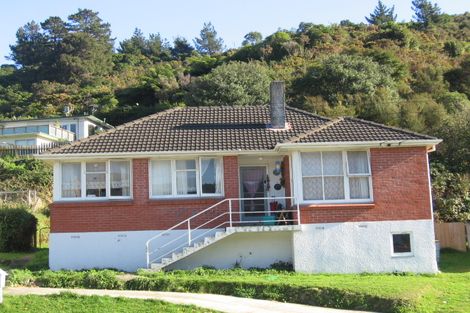 Photo of property in 150 George Street, Stokes Valley, Lower Hutt, 5019