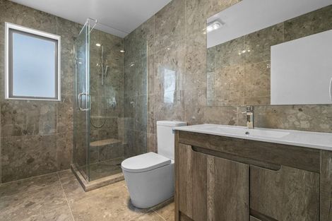 Photo of property in 62a Crestview Rise, Papakura, 2110