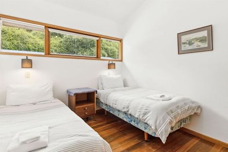 Photo of property in 223 Beach Road, Akaroa, 7520