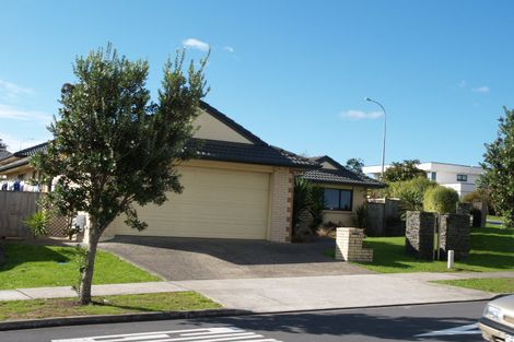 Photo of property in 1 Stellamaris Way, Shamrock Park, Auckland, 2013