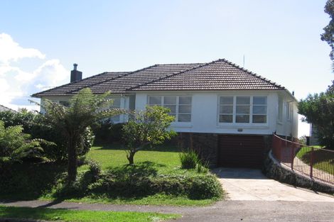 Photo of property in 9 Savoy Road, Glen Eden, Auckland, 0602