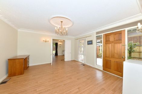 Photo of property in 11 Guinness Crescent, Ilam, Christchurch, 8041