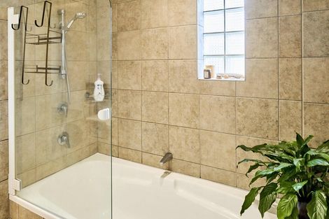 Photo of property in 10/37 Majoribanks Street, Mount Victoria, Wellington, 6011